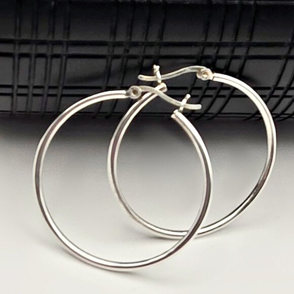 Vintage Jewelry - Sterling 1.5" Silver Hoop Earrings